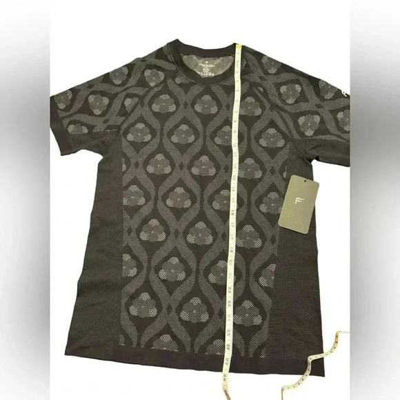 Fabletics The Training Day Black Short Sleeve Tee T-shirt Size S - Picture 12 of 13